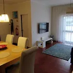 Dos Aveiros, Lote 6 T1 - Apartment *